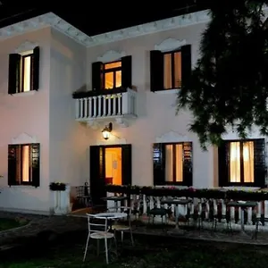 Crispi , Mestre Italie